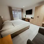 Bed & Breakfast At Podlipje Estate