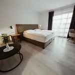 Bed & Breakfast At Podlipje Estate *