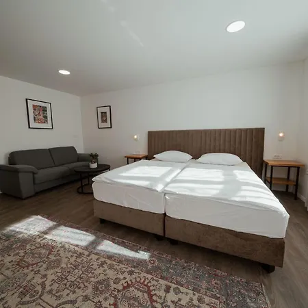 Couette-café At Podlipje Estate