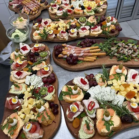 At Podlipje Estate * Tesanovci