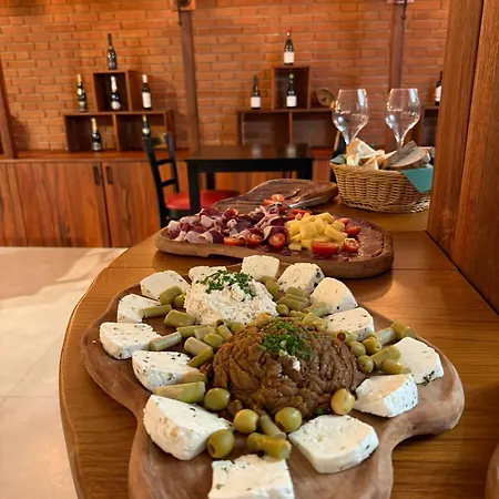 Couette-café At Podlipje Estate