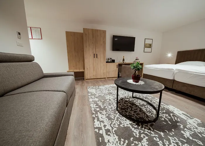 At Podlipje Estate Oda ve Kahvaltı *