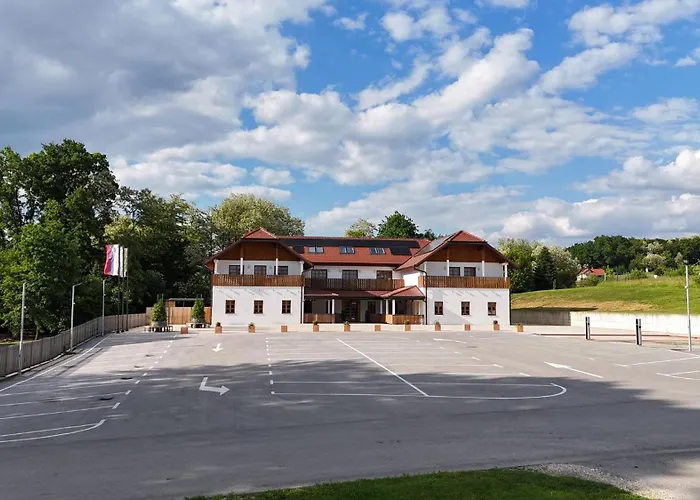 At Podlipje Estate Tesanovci