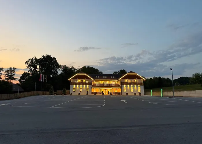 At Podlipje Estate * Tesanovci