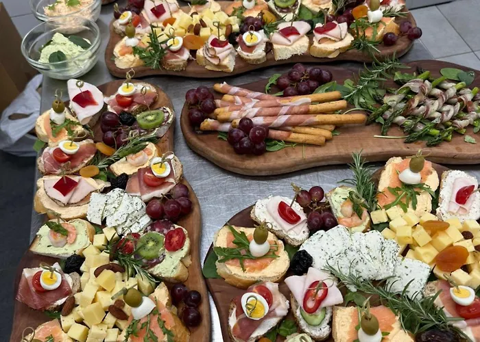 At Podlipje Estate * Tesanovci